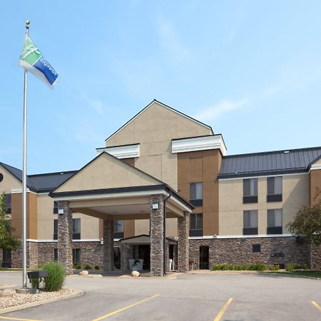 Holiday Inn Express Cedar Rapids - Collins Road By Ihg Buitenkant foto