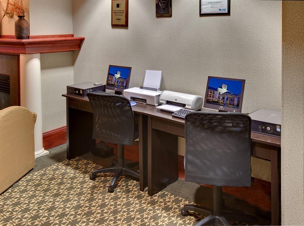 Holiday Inn Express Cedar Rapids - Collins Road By Ihg Faciliteiten foto