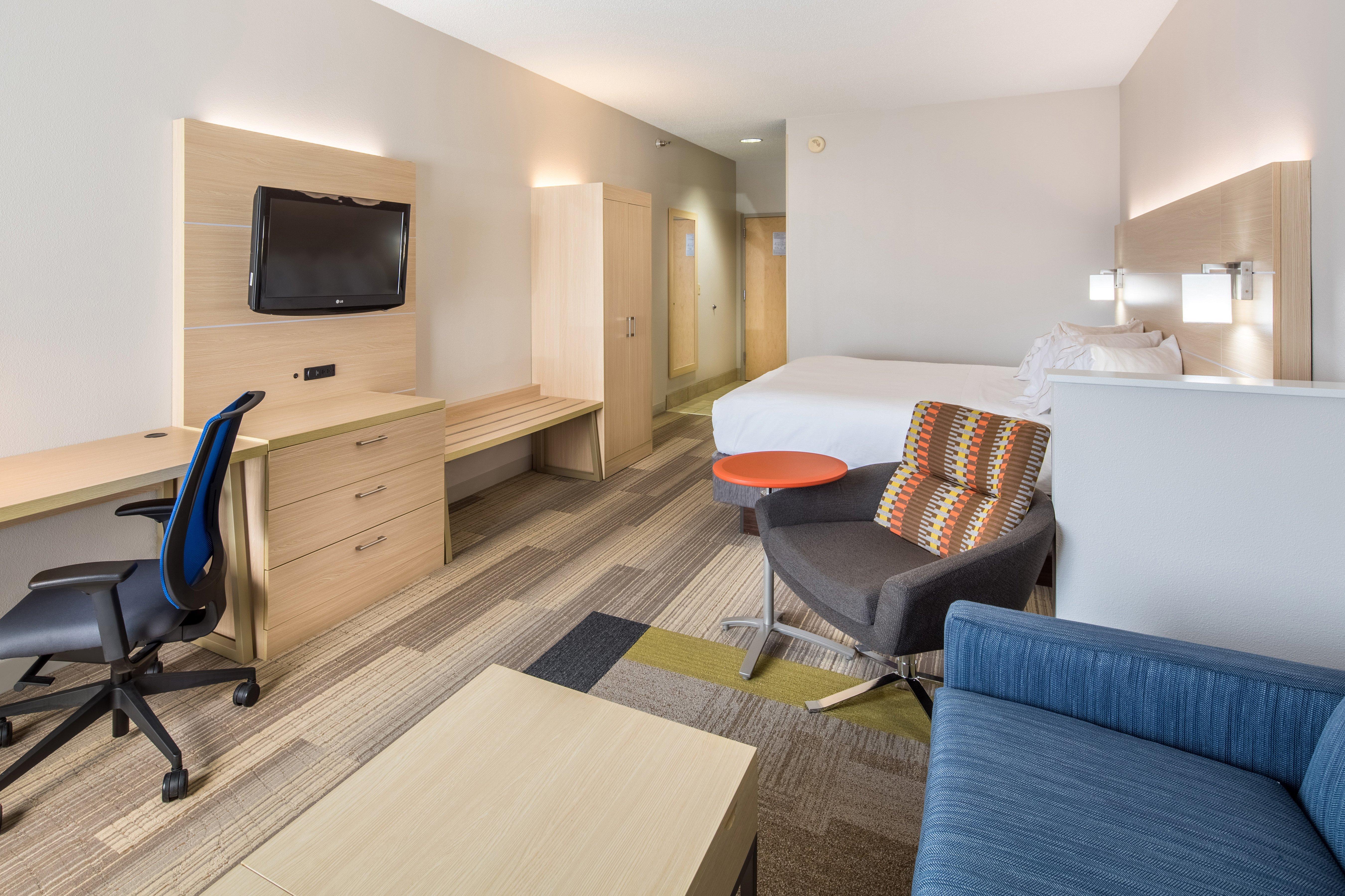Holiday Inn Express Cedar Rapids - Collins Road By Ihg Buitenkant foto