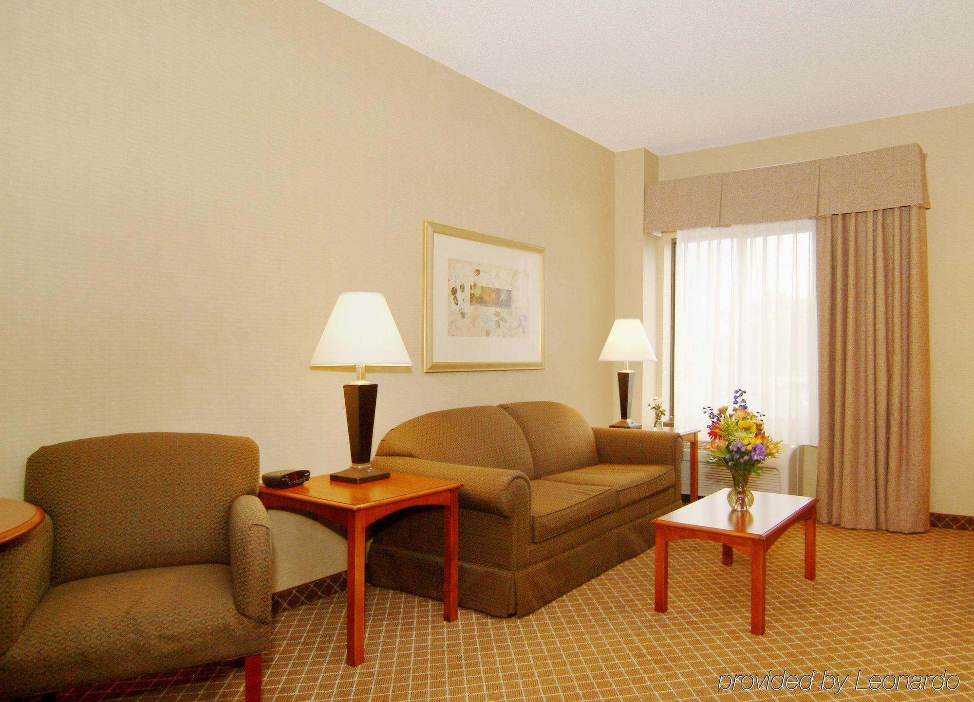 Holiday Inn Express Cedar Rapids - Collins Road By Ihg Kamer foto