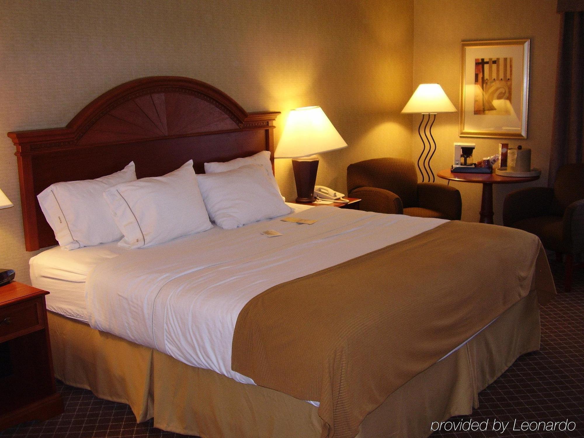 Holiday Inn Express Cedar Rapids - Collins Road By Ihg Kamer foto
