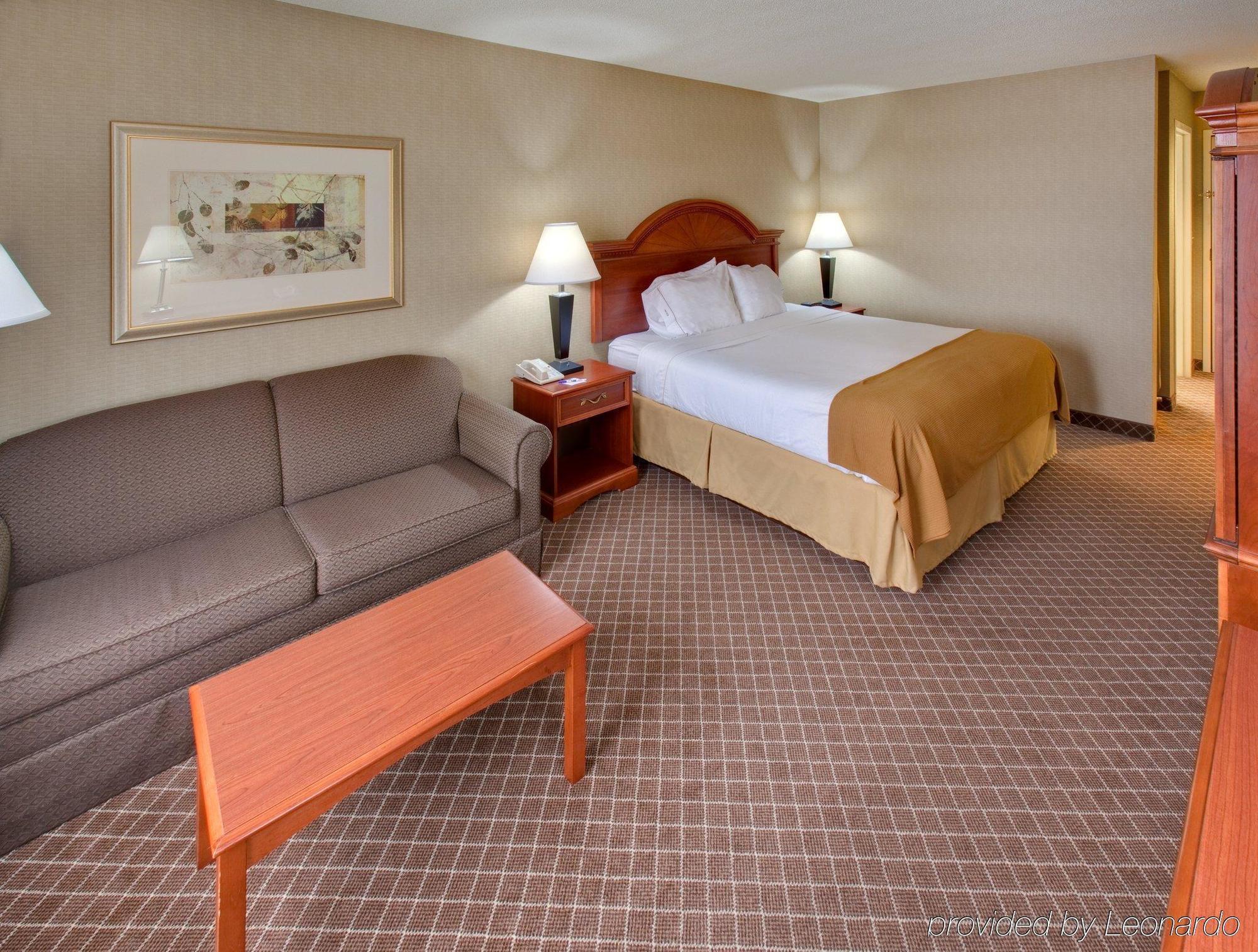 Holiday Inn Express Cedar Rapids - Collins Road By Ihg Kamer foto