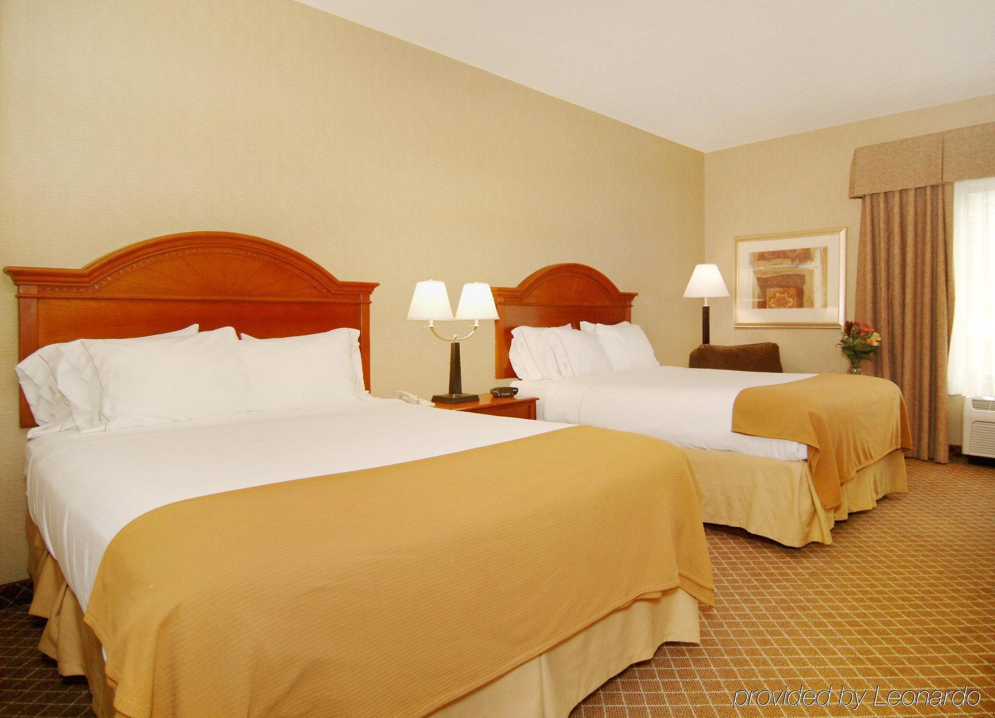 Holiday Inn Express Cedar Rapids - Collins Road By Ihg Kamer foto